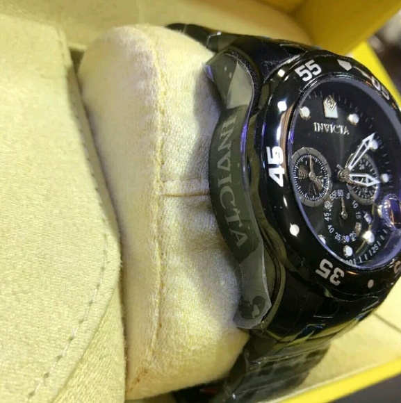 New Invicta black Ion-plated stainless watch - Picture 4 of 7